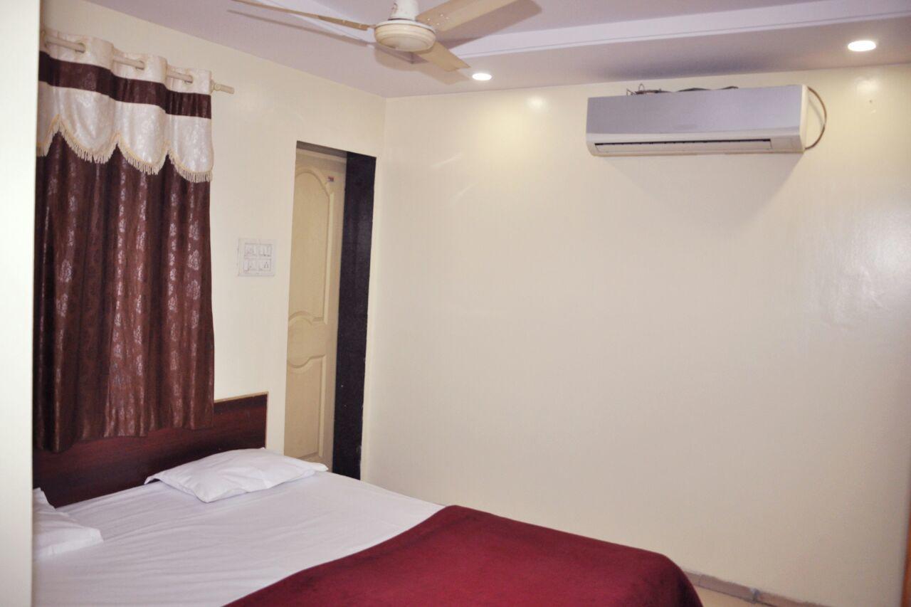 Hotel Sagar Lodging Aurangabad  Exteriör bild